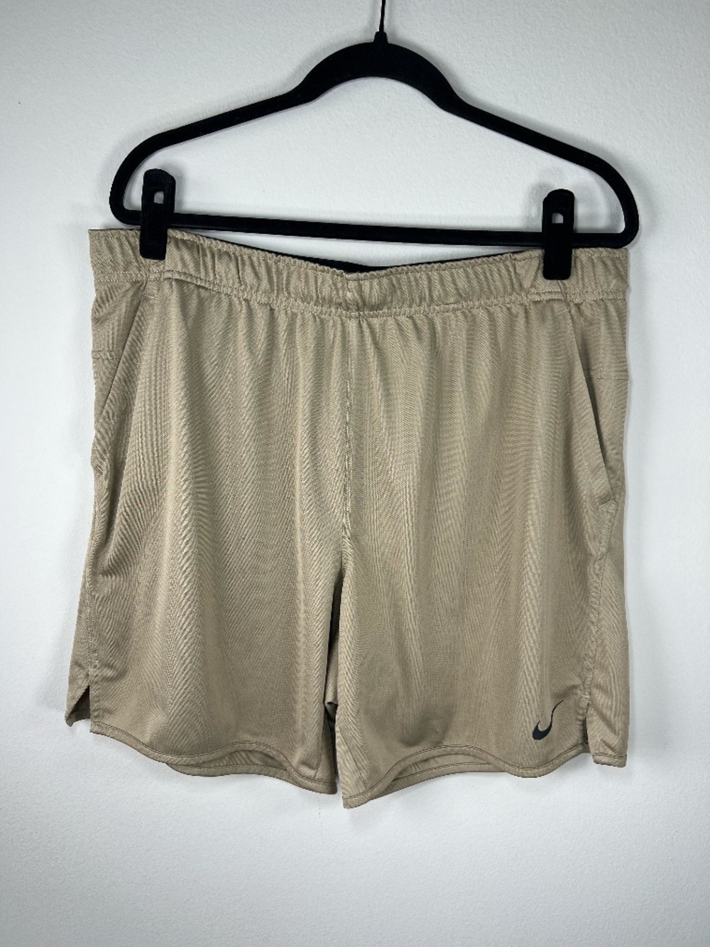 Nike Totality Dri-Fit 7" Shorts Tan Lightweight Pockets Training Gym Workout XL